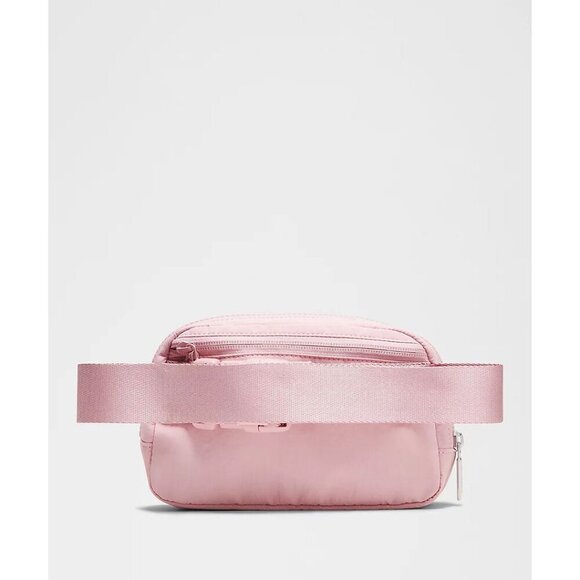 Everywhere Belt Bag 1L - Pink Haze - Picture 2 of 5